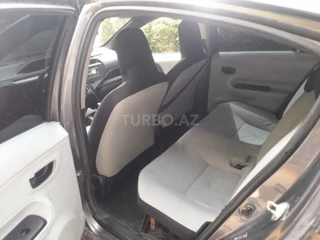 Toyota Prius C 2012, 382,000 km - 1.5 l - Bakı
