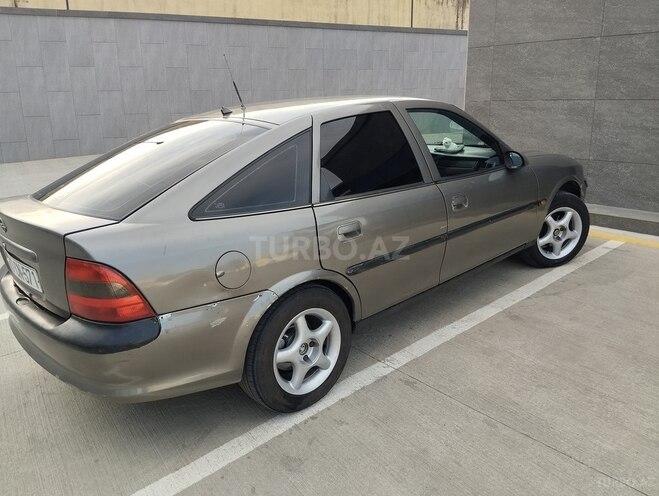 Opel Vectra 1997, 360,000 km - 1.6 l - Bakı