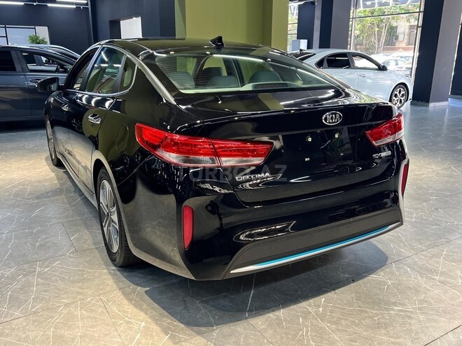 Kia Optima-5