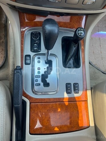 Toyota Land Cruiser 2005, 300,120 km - 4.2 л - Sumqayıt