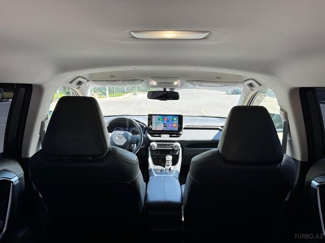 Toyota RAV4 2024, 9,000 km - 2.5 л - Bakı