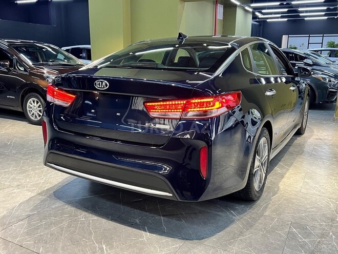 Kia Optima-5