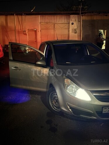 Opel Corsa 2008, 228,000 km - 1.3 l - Gəncə