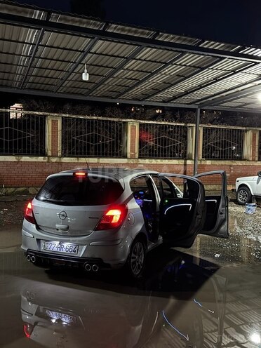 Opel Corsa 2008, 228,000 km - 1.3 l - Gəncə