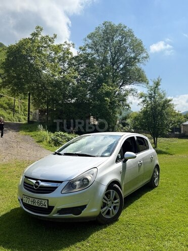 Opel Corsa 2008, 228,000 km - 1.3 l - Gəncə