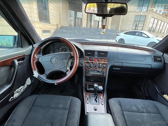 Mercedes C 250 d 1996, 496,320 km - 2.5 l - Sumqayıt