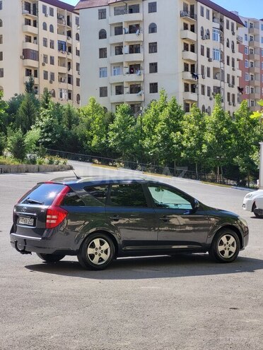 Kia  2008, 221,000 km - 1.6 l - Bakı