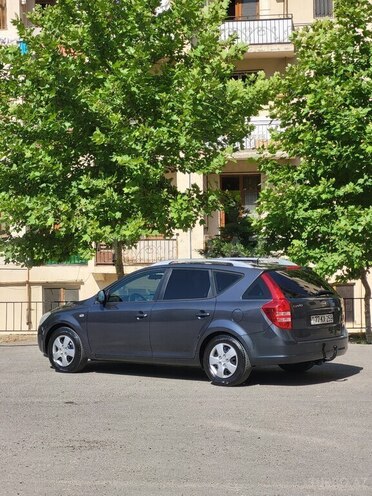 Kia  2008, 221,000 km - 1.6 l - Bakı