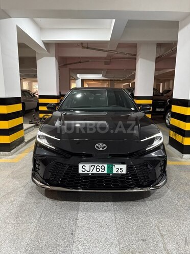 Toyota Camry-1