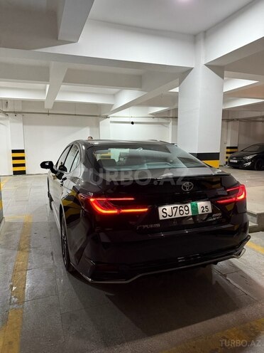 Toyota Camry-5