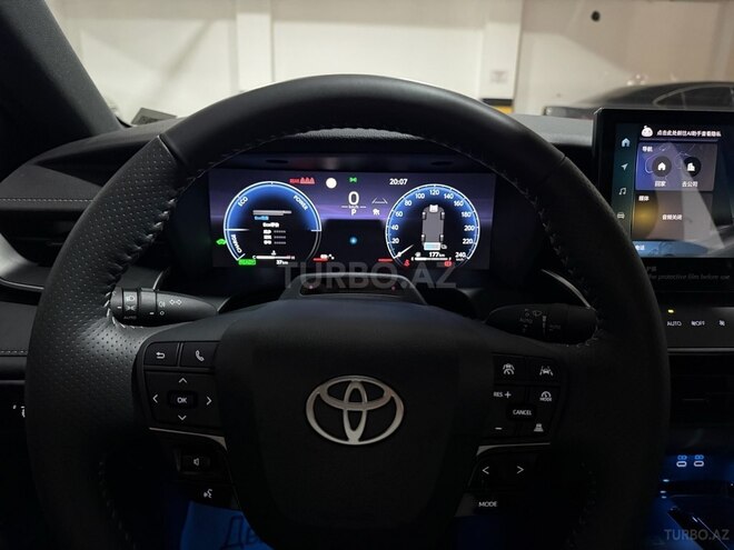 Toyota Camry-9