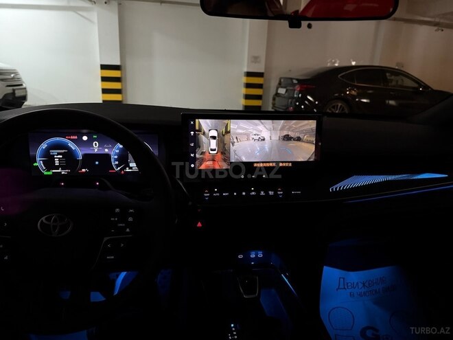 Toyota Camry-11