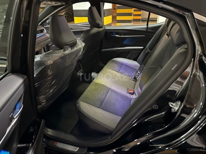 Toyota Camry-8