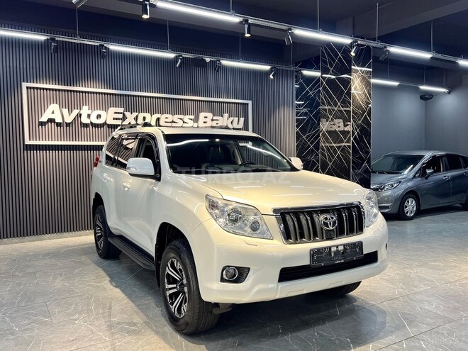 Toyota Land Cruiser Prado-5