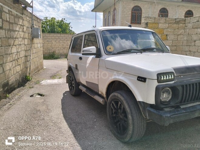 LADA (VAZ) Niva 2002, 380,000 km - 1.7 l - Bakı
