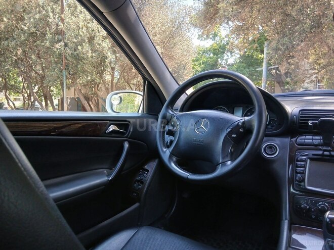 Mercedes C 240 2002, 209,000 km - 2.6 l - Bakı
