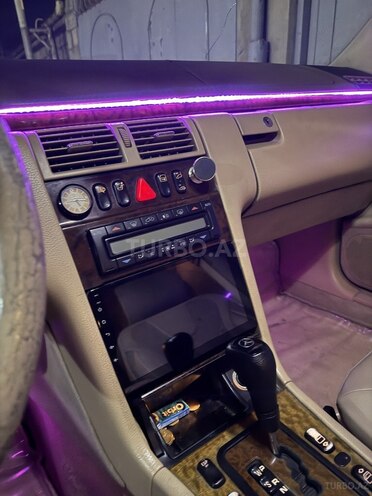 Mercedes E 240 1999, 250,000 km - 2.4 l - Bakı