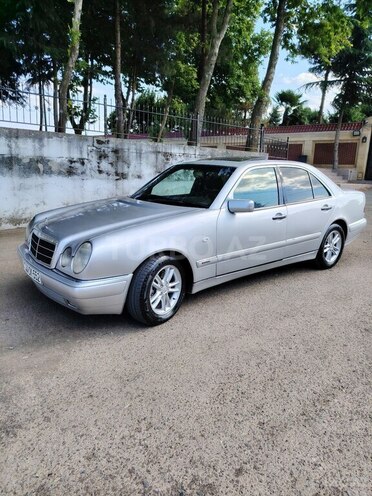 Mercedes E 290 1997, 800,000 km - 2.9 l - Masallı