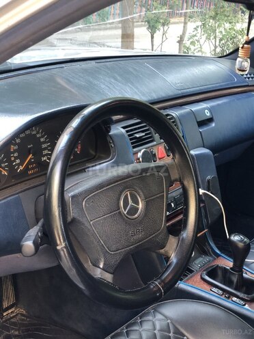 Mercedes E 230 1996, 234,079 km - 2.3 l - Sumqayıt