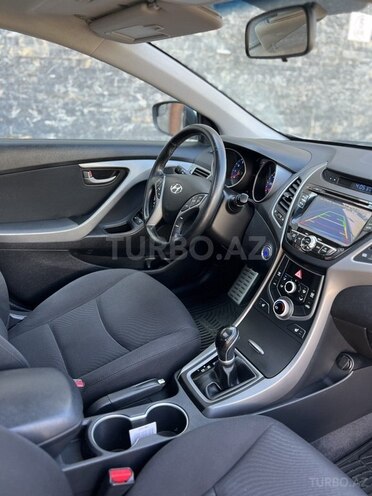 Hyundai Elantra 2015, 180,247 km - 1.8 l - Bakı