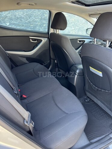 Hyundai Elantra 2015, 180,247 km - 1.8 l - Bakı