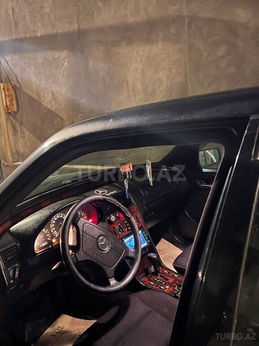 Mercedes C 180 1999, 262,000 km - 1.8 l - Bakı