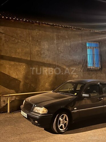 Mercedes C 180 1999, 262,000 km - 1.8 l - Bakı