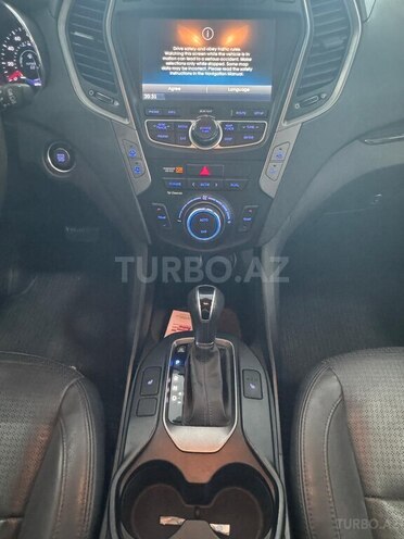 Hyundai Santa Fe-10