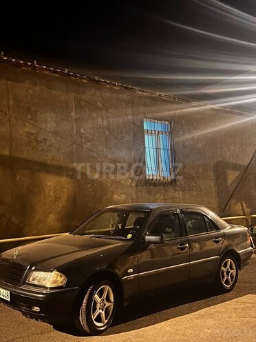 Mercedes C 180 1999, 262,000 km - 1.8 l - Bakı