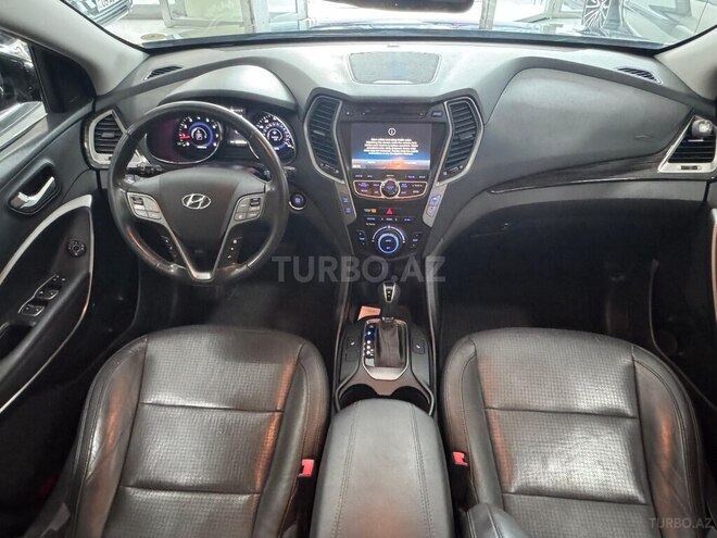 Hyundai Santa Fe-13