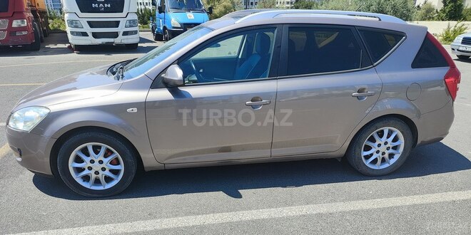 Kia  2008, 225,000 km - 1.6 l - Bakı