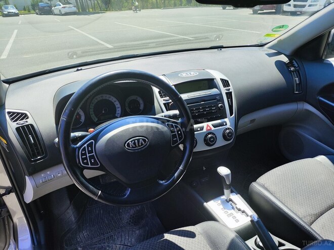 Kia  2008, 225,000 km - 1.6 l - Bakı