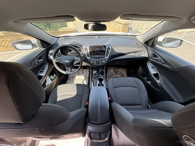 Chevrolet Malibu-11