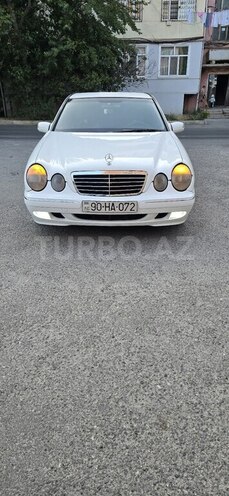 Mercedes E 220 d 2000, 375,000 km - 2.0 л - Bakı