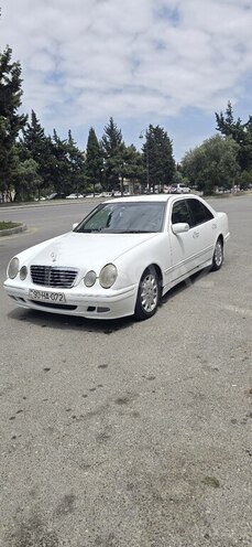 Mercedes E 220 d 2000, 375,000 km - 2.0 л - Bakı