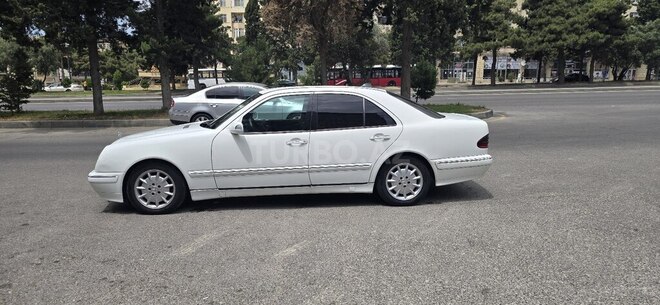 Mercedes E 220 d 2000, 375,000 km - 2.0 л - Bakı