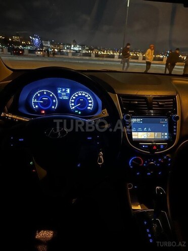 Hyundai Accent 2015, 350,000 km - 1.6 l - Bakı