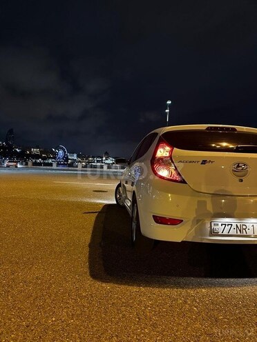 Hyundai Accent 2015, 350,000 km - 1.6 l - Bakı