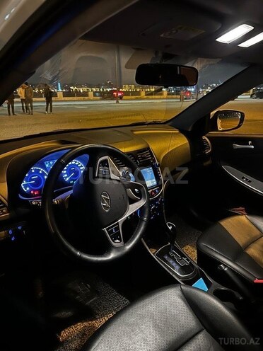Hyundai Accent 2015, 350,000 km - 1.6 l - Bakı