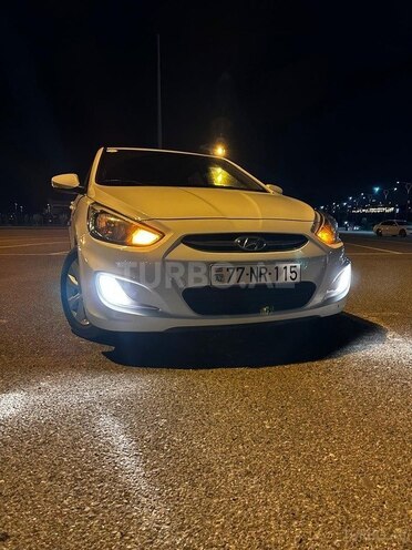 Hyundai Accent 2015, 350,000 km - 1.6 l - Bakı