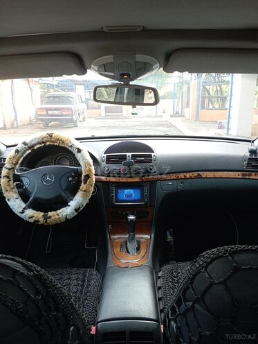 Mercedes E 240 2002, 142,000 km - 2.6 l - Bərdə