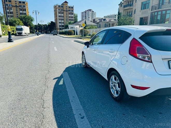 Ford Fiesta 2013, 79,000 km - 1.6 l - Bakı