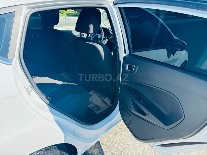 Ford Fiesta 2013, 79,000 km - 1.6 l - Bakı