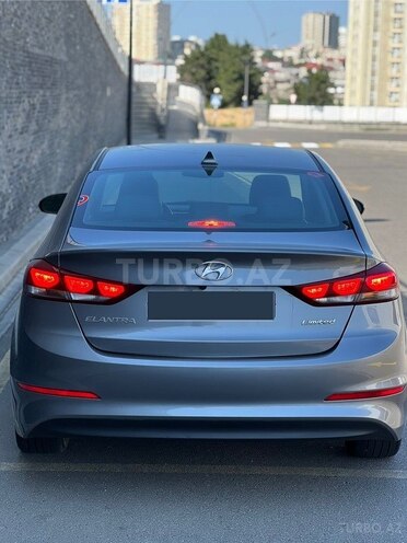 Hyundai Elantra 2016, 104,607 km - 2.0 л - Bakı