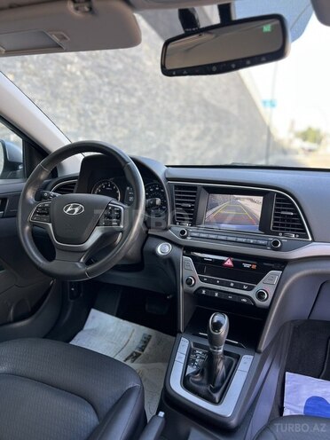 Hyundai Elantra 2016, 104,607 km - 2.0 л - Bakı