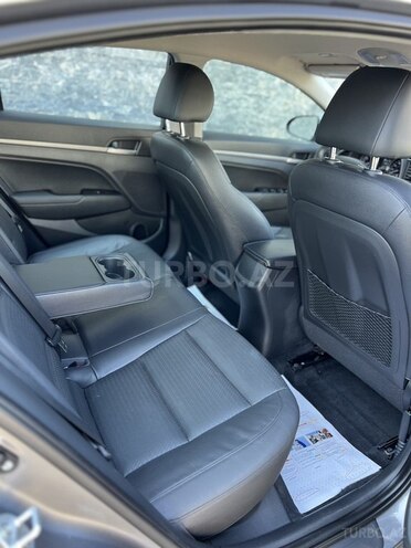 Hyundai Elantra 2016, 104,607 km - 2.0 л - Bakı