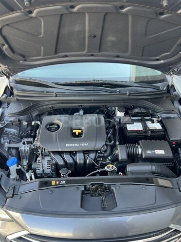 Hyundai Elantra 2016, 104,607 km - 2.0 л - Bakı