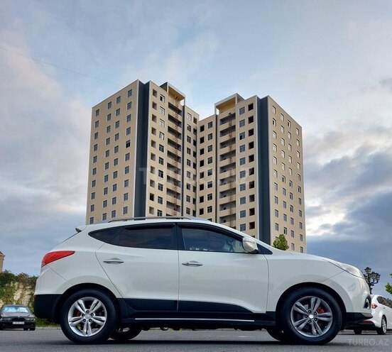 Hyundai ix35 2010, 198,000 km - 2.0 л - Bakı