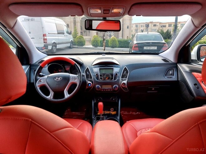 Hyundai ix35 2010, 198,000 km - 2.0 л - Bakı