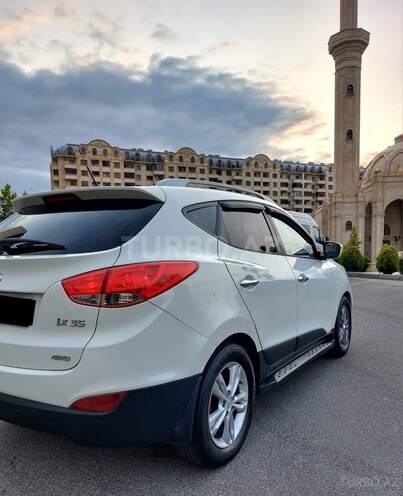 Hyundai ix35 2010, 198,000 km - 2.0 л - Bakı